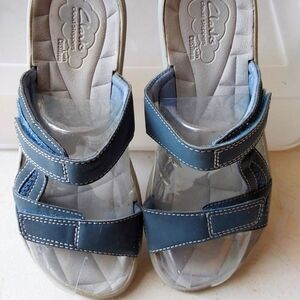 CLARKS NUBUCK SLIDES 6